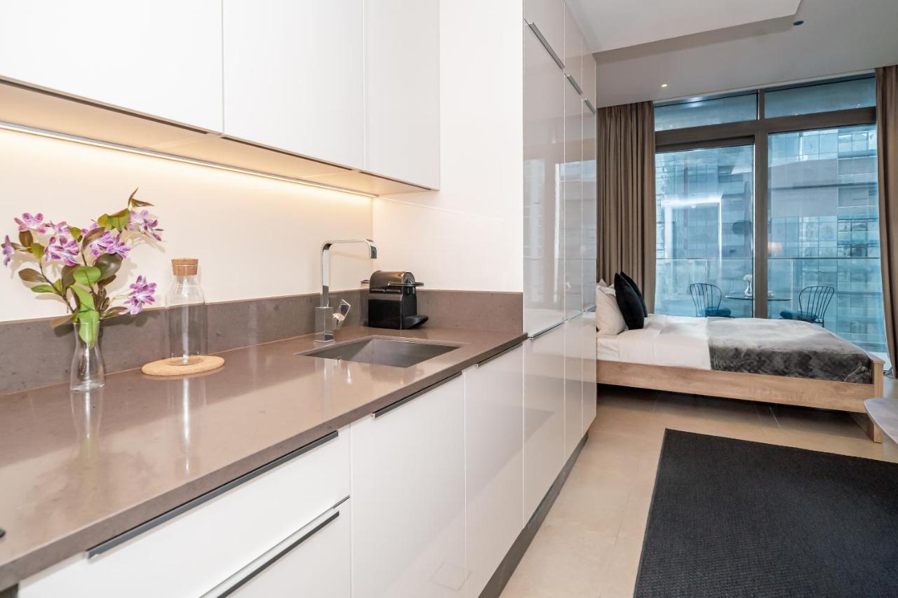 Higuests - Unique Studio With Stunning Panoramic Marina Views Dubai Bagian luar foto