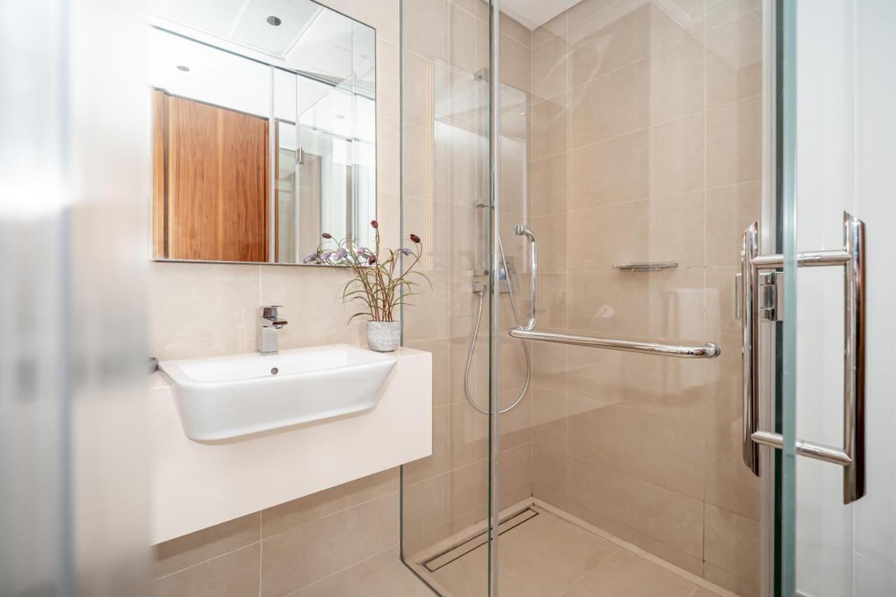 Higuests - Unique Studio With Stunning Panoramic Marina Views Dubai Bagian luar foto